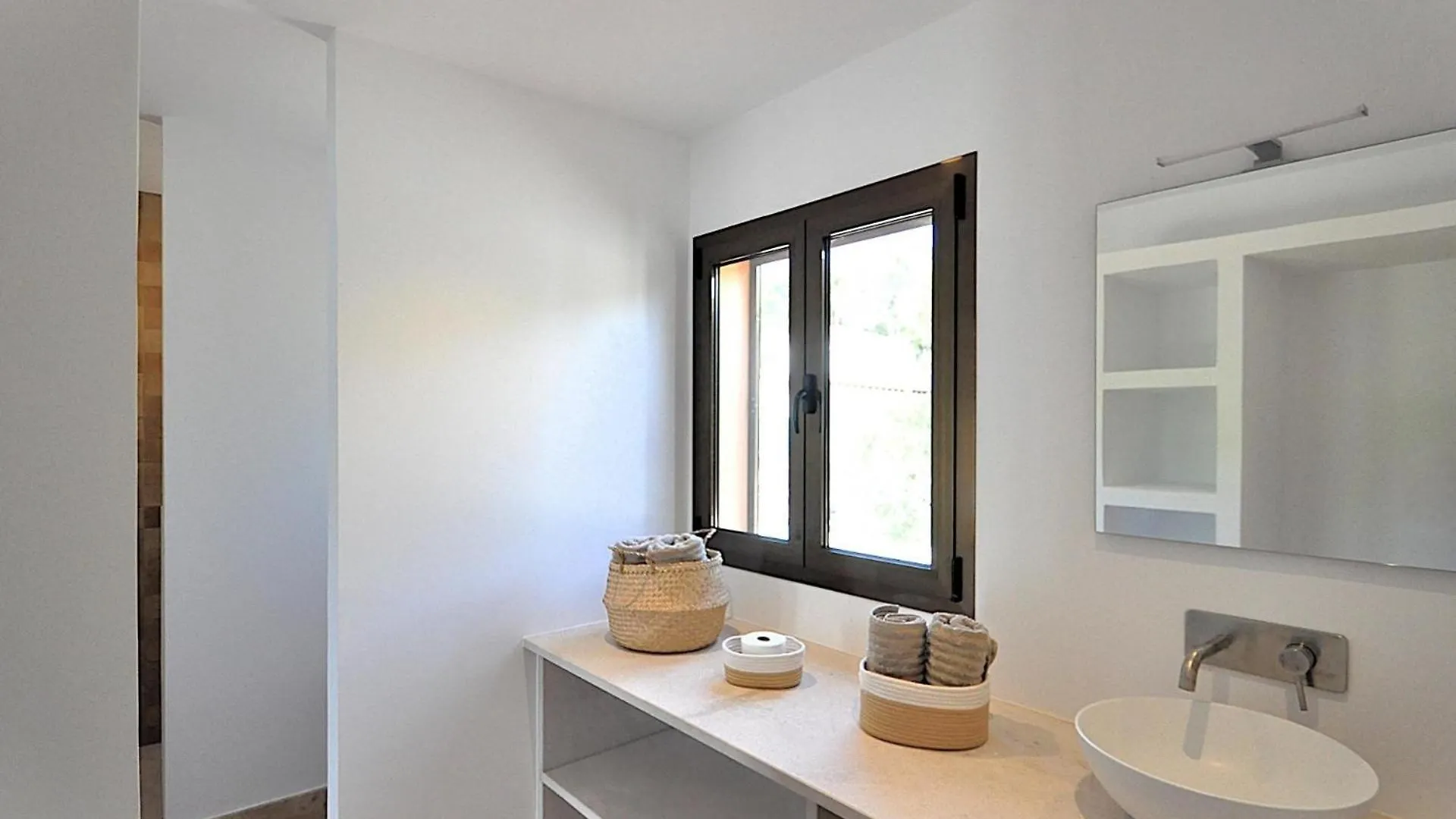 Ferienhaus Mit Privatpool Fuer 6 Personen Ca 500 Qm In Cala Mesquida, Mallorca Nordostkueste Von Mallorca Capdepera  Spain